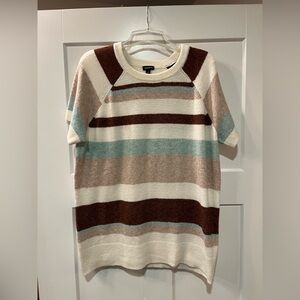 Torrid Size 2 Striped Short Sleeve Sweater